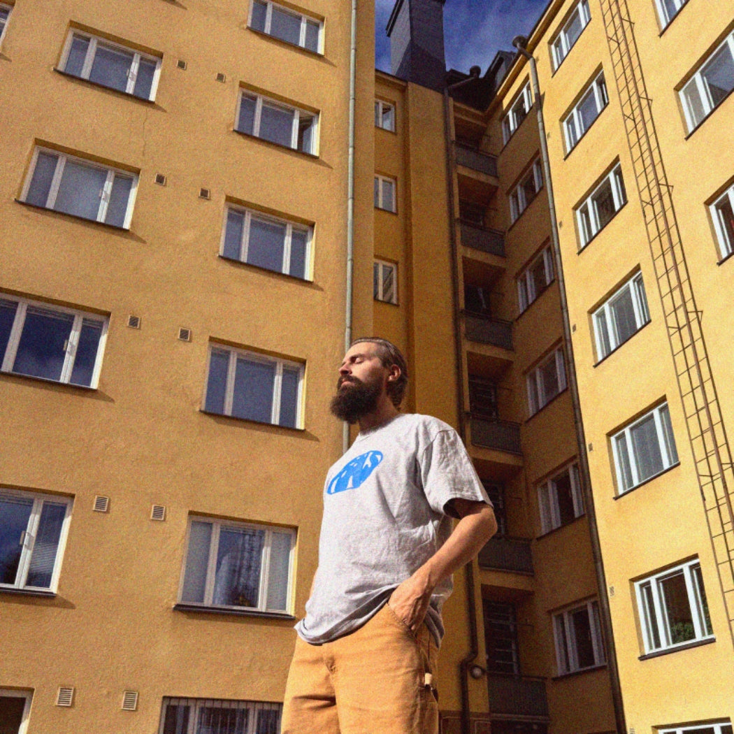 04. Feals Music / JOMO / T-SHIRT